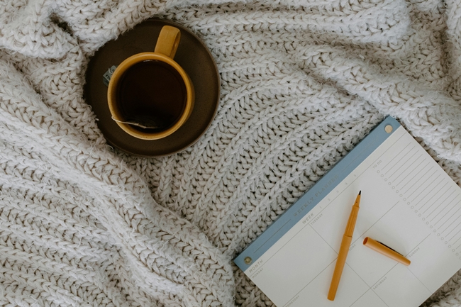 3 Schritte, die mir geholfen haben, PMS und Menstruationsschmerzen hinter mir zu lassen